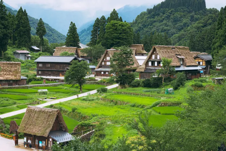 世界遺産五箇山当宿・金沢を拠点に― | 旅籠屋ゆいまーる EAST